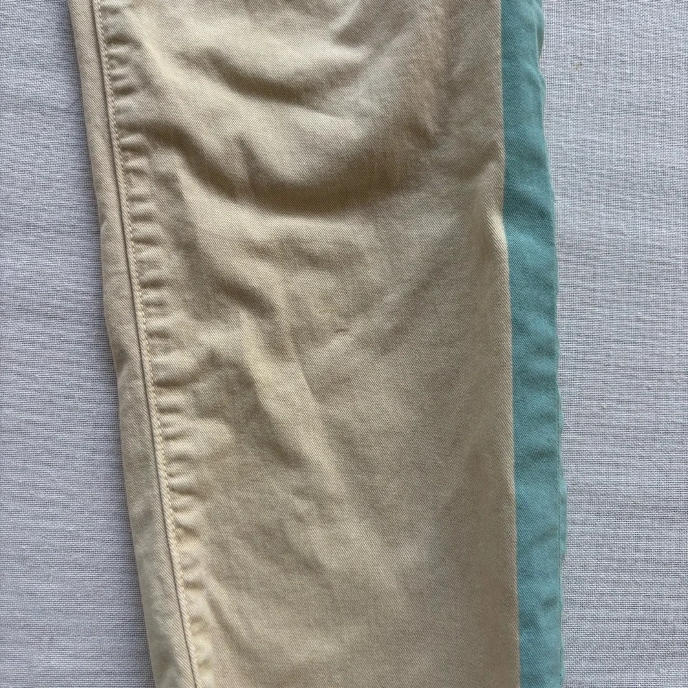 MOTHER Shaker Prep Fray Jeans 26 | Chic Casual - Picture 6 of 11